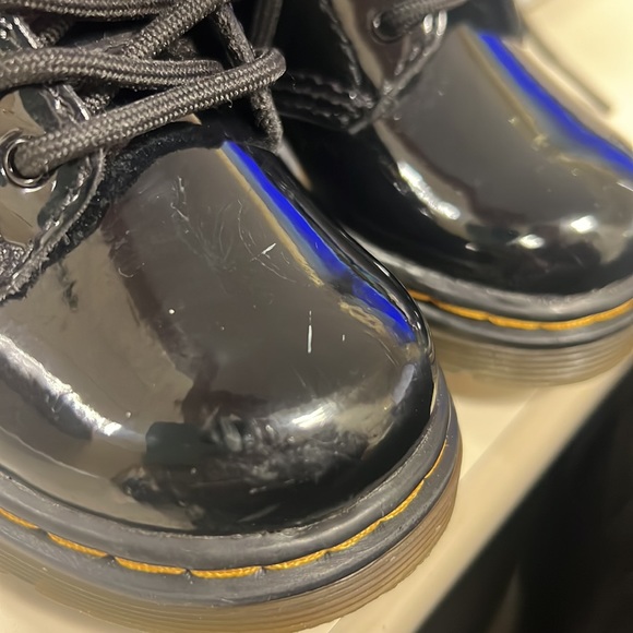 Doc Marten toddler black patent leather boots size 7 - Picture 6 of 6